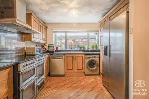 3 bedroom end of terrace house for sale, Udall Gardens, Collier Row