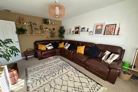 3 bedroom semi-detached house for sale, St. Marys Road, Stowmarket IP14