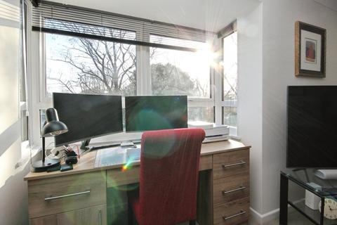 2 bedroom apartment for sale, Grosvenor Road, WESTBOURNE, BH4