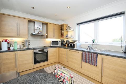 2 bedroom apartment for sale, Grosvenor Road, WESTBOURNE, BH4