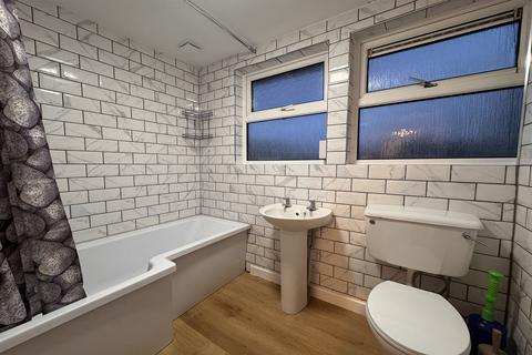 3 bedroom semi-detached house to rent, Giles Road, Oxford, OX4