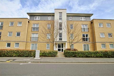 2 bedroom flat to rent, Galleries Court, 12 Kenway Crt, Southend On Sea