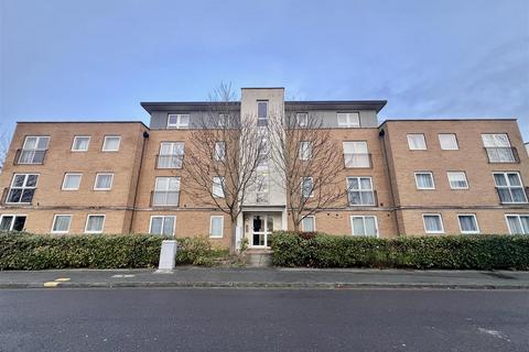 2 bedroom flat to rent, Galleries Court, 12 Kenway Crt, Southend On Sea