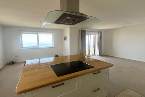 3 bedroom apartment to rent, Marine Parade, Marine Court, CT5