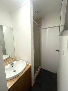 3 bedroom apartment to rent, Marine Parade, Marine Court, CT5