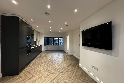 2 bedroom flat to rent, Hendon Way, London, NW2