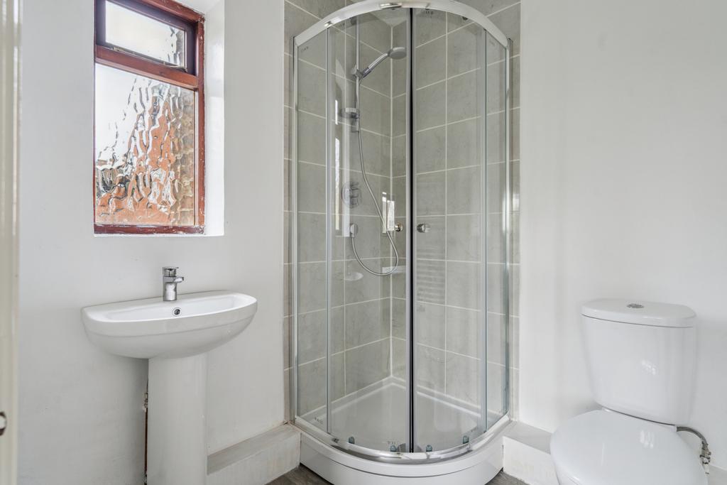 En-Suite Shower
