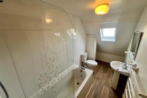 1 bedroom flat to rent, 60 Grosvenor Street Cheltenham GL52 2SG