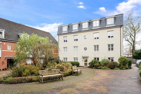 2 bedroom apartment for sale, Wingfield Court, Banstead