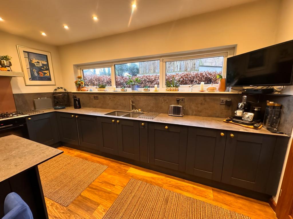 Kitchen 3