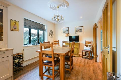4 bedroom detached house for sale, Tadorne Road, Tadworth