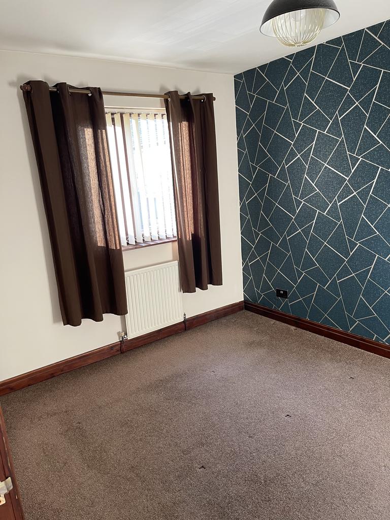Bedroom 1 (Front)