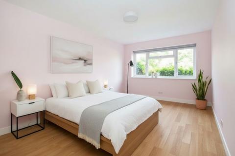 2 bedroom flat for sale, Denham Green Lane, Denham, UB9