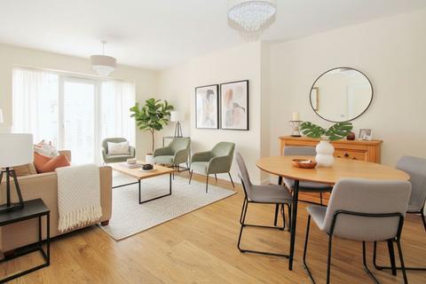 2 bedroom flat for sale, Denham Green Lane, Denham, UB9