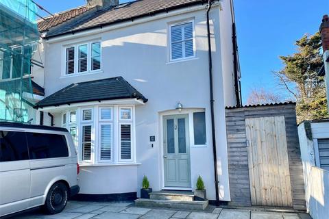 undefined, Edinburgh Avenue, Leigh-on-Sea, Essex, SS9