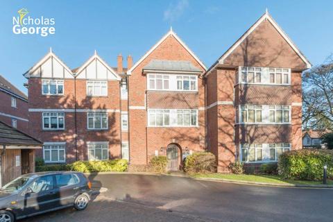3 bedroom flat to rent, Trinity Court, The Academy, Moseley, B13 9HW