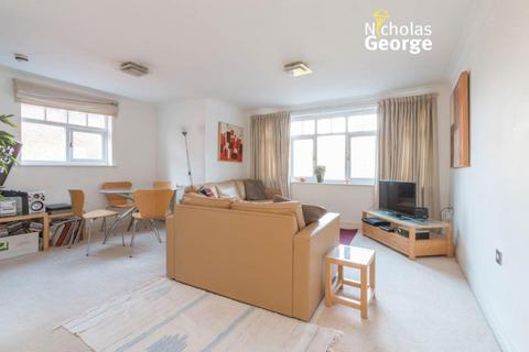 3 bedroom flat to rent, Trinity Court, The Academy, Moseley, B13 9HW