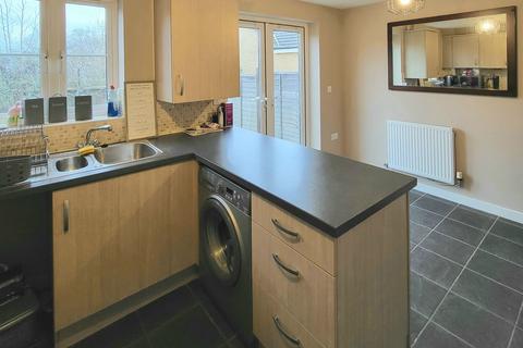 3 bedroom terraced house to rent, Lockhart Avenue, Milton Keynes MK4