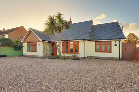 5 bedroom detached house for sale, Havant Road, Hayling Island