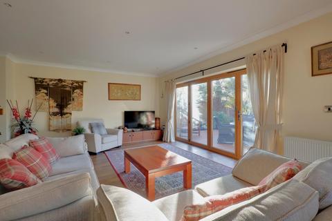 5 bedroom detached house for sale, Havant Road, Hayling Island
