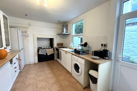 5 bedroom house to rent, Wellington Terrace, Falmouth