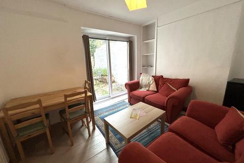 5 bedroom house to rent, Wellington Terrace, Falmouth