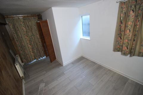 2 bedroom flat to rent, Coldharbour Lane, Hayes UB3