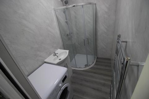 2 bedroom flat to rent, Coldharbour Lane, Hayes UB3