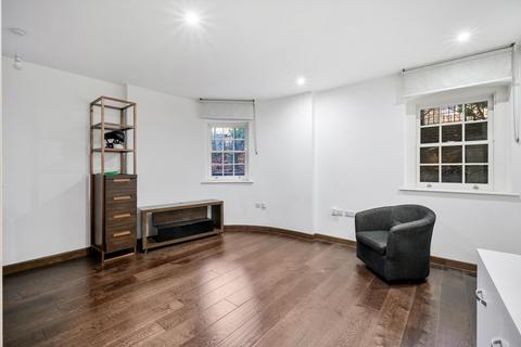 undefined, King Henry Terrace, The Highway, Wapping, London, E1W