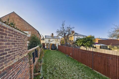 undefined, Queens Road, Hersham Village