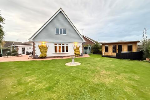 undefined, Walnut Avenue, Rustington, BN16