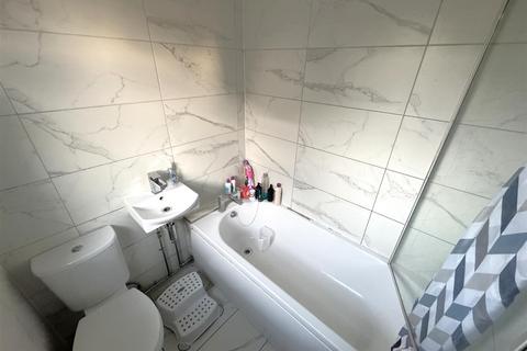 3 bedroom end of terrace house for sale, Occupation Road, Corby NN17