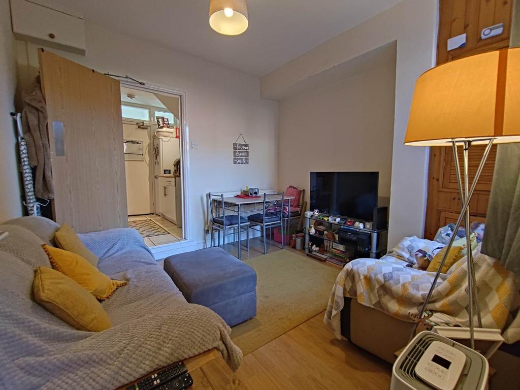 Living room (1)