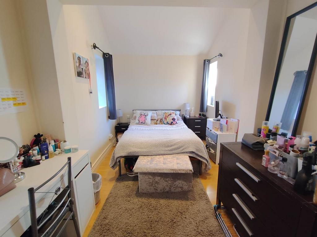 Bedroom (1)