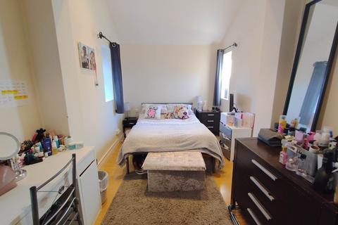 undefined, Marlborough Road, Roath,