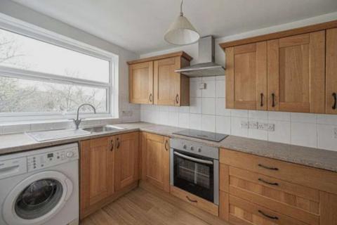 2 bedroom flat to rent, Fairview Court, Linksway, London, NW4