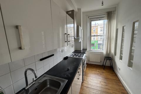 1 bedroom flat to rent, Stoke Newington High Street, London N16