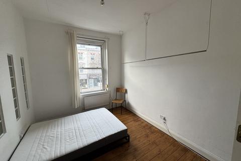 1 bedroom flat to rent, Stoke Newington High Street, London N16