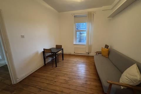 undefined, Stoke Newington High Street, London N16