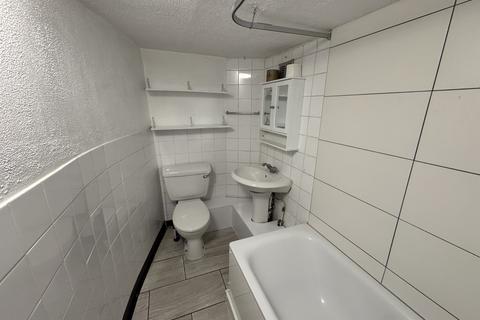 undefined, Stoke Newington High Street, London N16