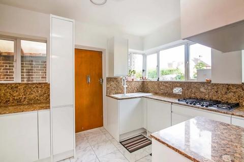 4 bedroom detached house for sale, High Road, Harrow, HA3