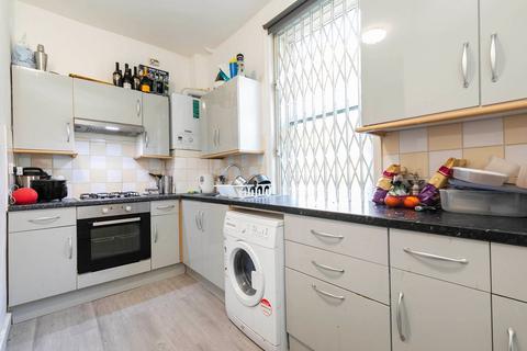 3 bedroom flat to rent, West End Lane, London NW6