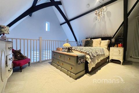 1 bedroom duplex for sale, Hospital Hill, Aldershot, Hampshire