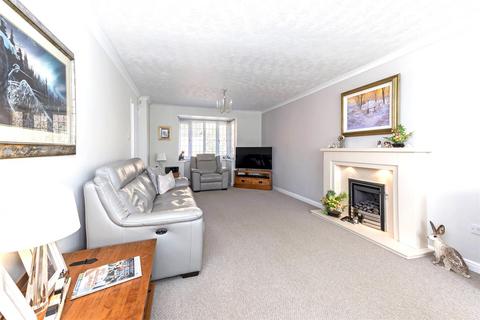4 bedroom detached house for sale, Bluebell Road, Upper Stonnall