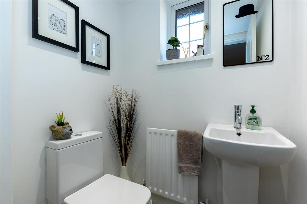 Downstairs cloakroom SAPL8326-CR3-20250328-Dx O Dee