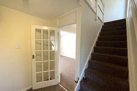 3 bedroom terraced house to rent, Pendleton, Peterborough, Cambs