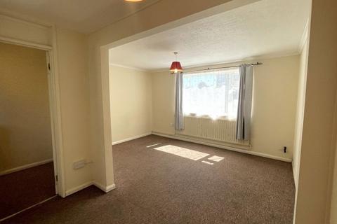 3 bedroom terraced house to rent, Pendleton, Peterborough, Cambs