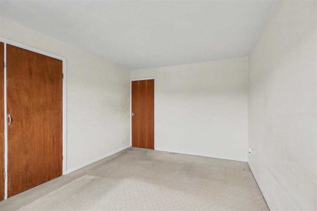 Bedroom 1 2.jpeg