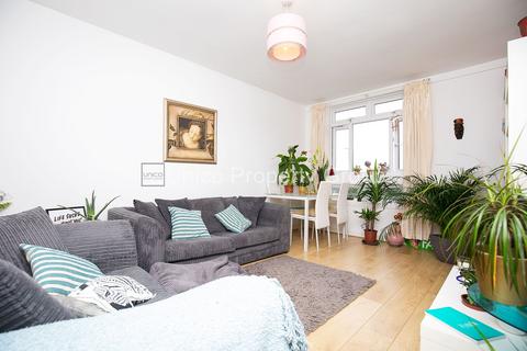 2 bedroom flat to rent, Diss Street, London E2