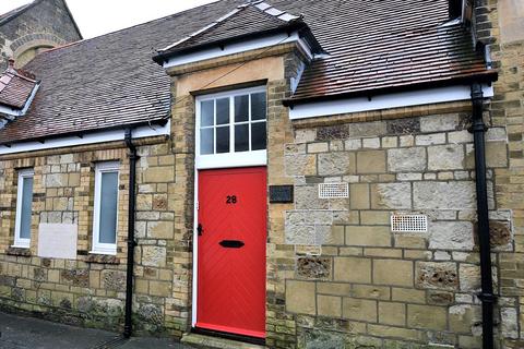 1 bedroom flat to rent, South Street, Ventnor